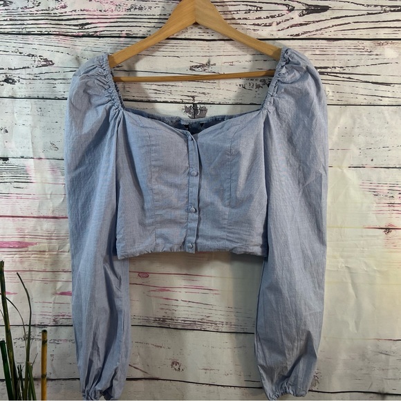 NWT Stradivarius Chambray Square Neck Long Sleeve Crop Top Size S - Picture 3 of 8